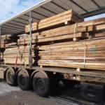 Transport starego drewna